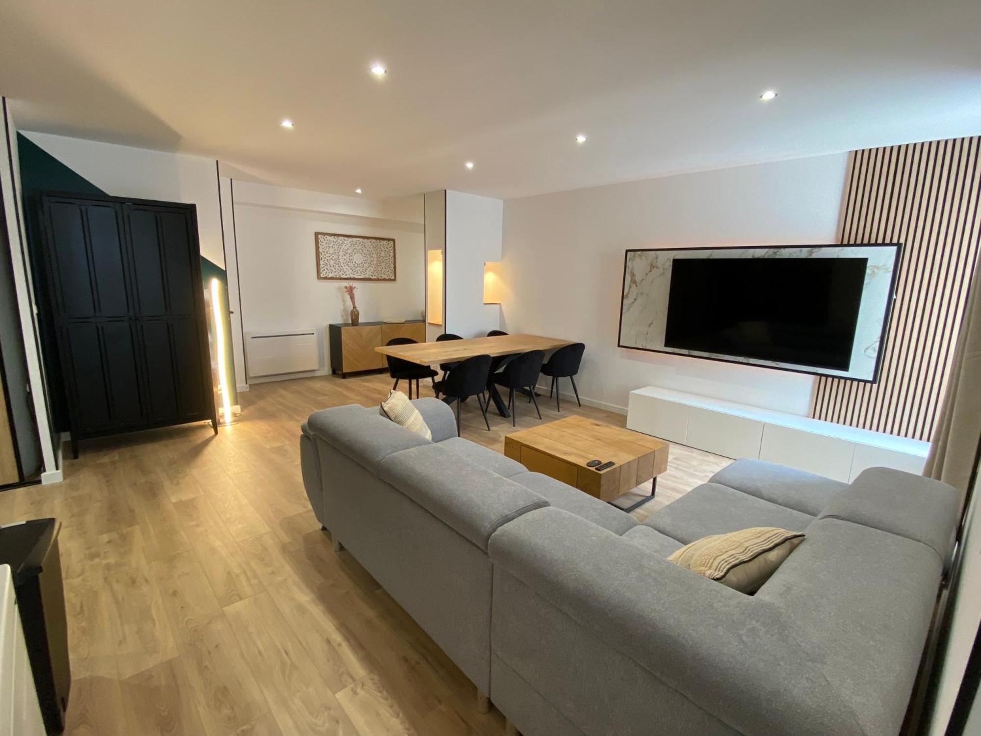 Ferienwohnung Madonna Elegance, Proche Sanctuaire, 95M2 Lourdes Exterior foto
